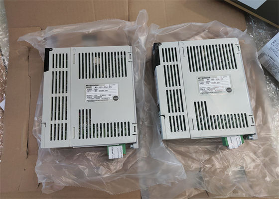 MR-J2S-20A-EG 200W Industrial Servo Drives 1.8A DC284-326V Mitsubishi Servo Amplifier