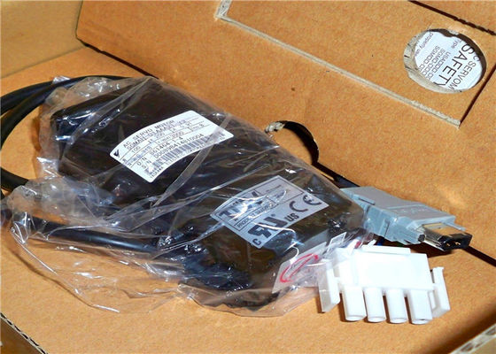 YASKAWA  SGMAH Sigma II SGMAH-01AAA21 AC SERVO MOTOR 100W 0.91A 0.318N.m