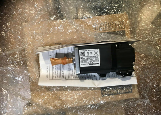 Mitsubishi 100W Industrial AC Servo Drive MR-J3-10T with 3 phase motor HF-KP13 New Set