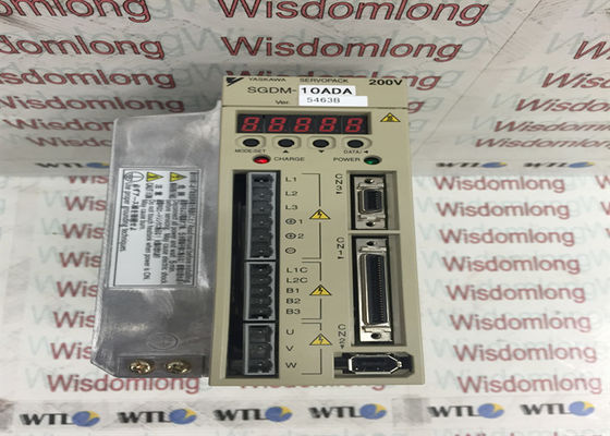 Yasakawa SGDM-10ADA Ac Servo Motor Drive INPUT: 7 A 200-230 VAC 50/60 HZ