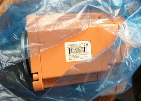 3HAC033207-001 Axis 4 Rot Ac Motor With Pinion IRB6660 Robots Parts
