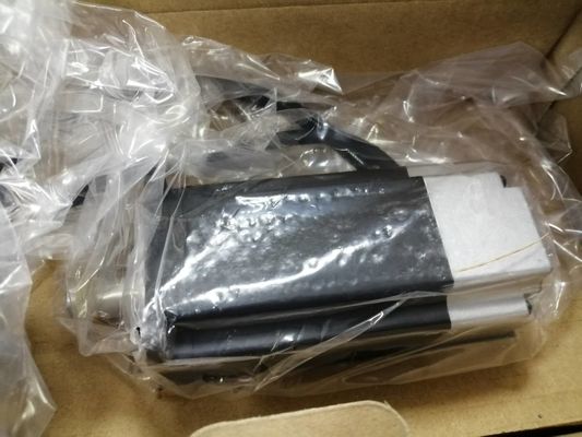 AC MOTOR YASKAWA SGMAH-08A1A41 750W 2.39N/M 60HZ New Original