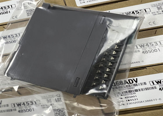 Q68ADV Mitsubishi PLC Power Supply Module 8  K Steps Program Capacity