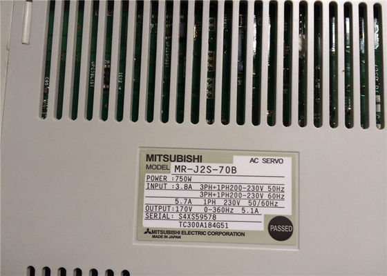 Mitsubishi Electric 750W Servo Drive MR-J2S-70B-U005 AC AMPLIFIER 200V NEW IN STOCK