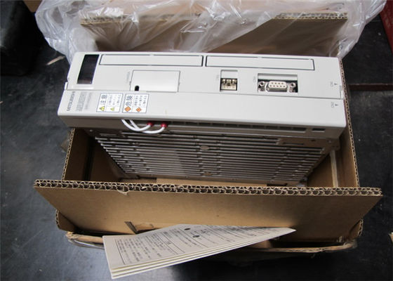 NEW JAPAN Mitsubishi SERVO DRIVE MR-H200B AC 10 AMP 2KW 200-230VAC 50/60HZ