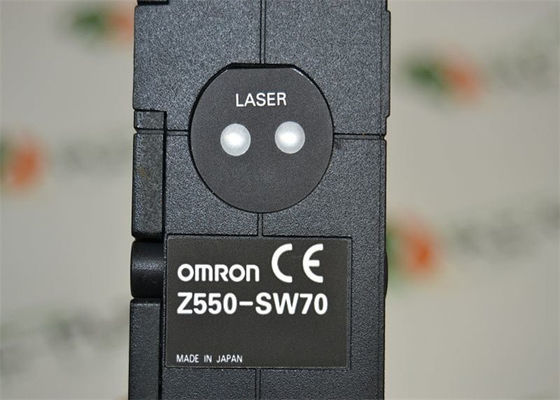 Omron Z550-SW70 SENSOR HEAD Z550 DIFFUSE 200±30MM MEASURABLE BEAM WIDTH 70MM