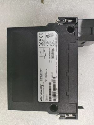 AB  1746-OB8 10-50 Volts DC Source SLC 500 Digital DC Output Module