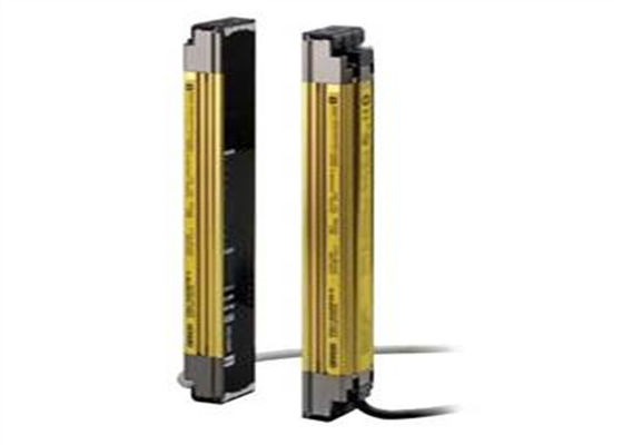 Omron F3SJ-A0695P14-D SAFETY LIGHT CURTAIN 4 MM DIA 76 AXIS BEAMS