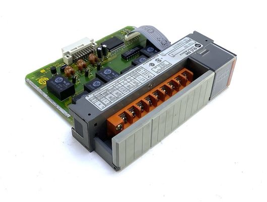 AB 1746-OX8  OUTPUT MODULE ISOLATED RELAY SLC 500 8 POINT 50/60 HZ