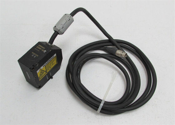 Omron Z300-S2T LASER SENSOR HEAD SUPER PRECISION 650NM PLC Programmable Logic Controller