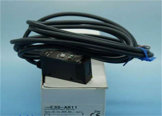 Omron E3S-AR11-M1J CONNECTOR 0.3M PLC Programmable Logic Controller