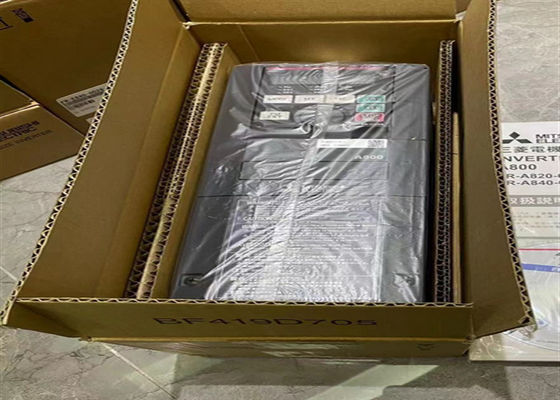 FR-A820-30K-1 Variable Frequency Inverter Mitsubishi Three phase 30 KW 200-240 V