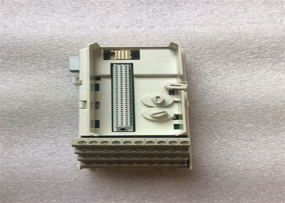 ABB TU818V1 Compact Module Termination Unit, MTU, 50V 3BSE069209R1 S800 I/O Terminal