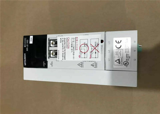 Mitsubishi Electric 700W 3Phase Industrial AC Servo Amplifier MR-J2-70D-S24 Motor Driver