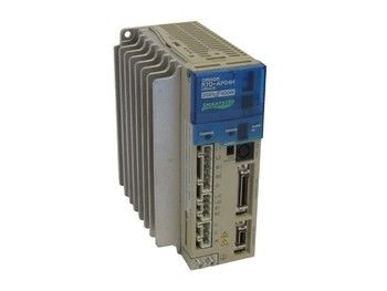 Omron R7D-AP08H Servo AC 200VAC Supply 4.4A 200V Load 750 W R7D-AP08H-ND