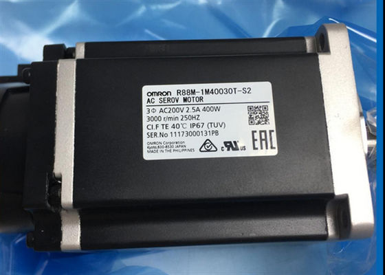 R88M-1M40030T-S2 Industrial Servo Motor OMRON 3000 RPM Series R88M