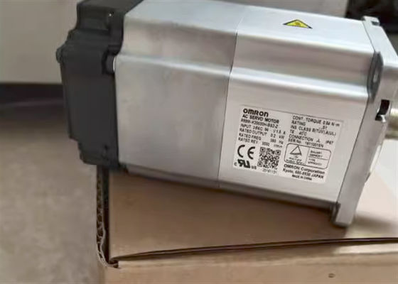 R88M-W03030T-B OMRON Industrial Servo Motor 200V 30W ABS BRAKE