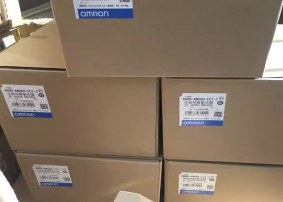R88M-W03030T-B OMRON Industrial Servo Motor 200V 30W ABS BRAKE