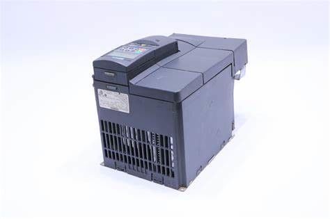 6SE6440-2AD27-5CA  Siemens MICROMASTER 440 built-in class A filter 380-480 V 3 AC +10/-10% 47-63 Hz constant torque 7.5