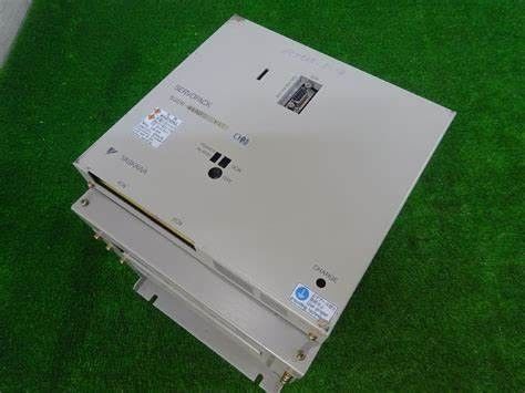 SGDB-44ADM​ Yaskawa 200V 4.4KW 50/60hz AC servo drives Industrial ServoPack