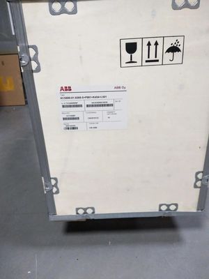 ABB ACS800-04-0260-2 200kW 445A Frequency Converter Single Drive Modules 205 kg