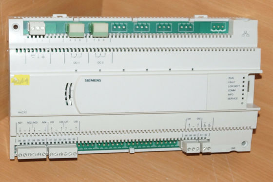 PXC12-E.D  Siemens   Freely programmable compact automation stations f 8 or 16 I/O points