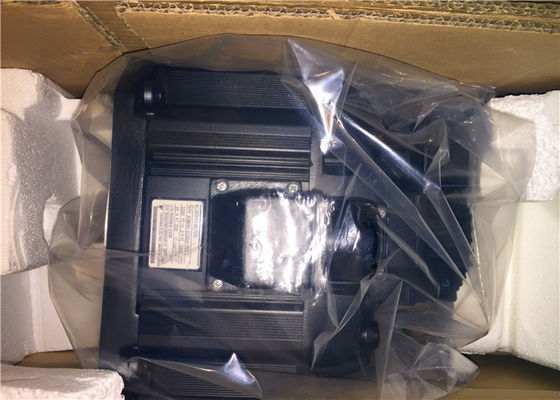 Yaskawa AC Industrial SGMDH-32A3A-YR14 3200W 200V 3000RPM BRAND NEW