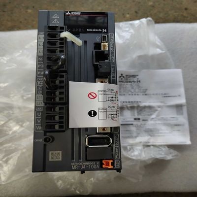 AC220V Industrial Servo Drives 0.75KW MR-J4-100A 50Hz Mitsubishi Servo Amplifier