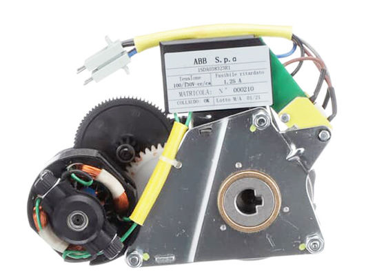 1SDA038323R1 Geared Motor Device 100/130V E1/6-T8 Accessories For Tmax