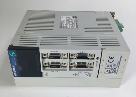 MITSUBISHI AC Servo Drive MR-J2S-60CL Industrial Servo Amplifier Power 600W Input 3.2A NEW