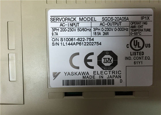 Yaskawa SGDS-20A05A  Programmable Logic Control Product  SERVO DRIVE 200V