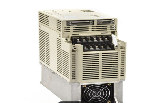 Yaskawa  SGDB-30VDY1 the Sigma Series of AC Servos  SERVO DRIVE 2.9KW