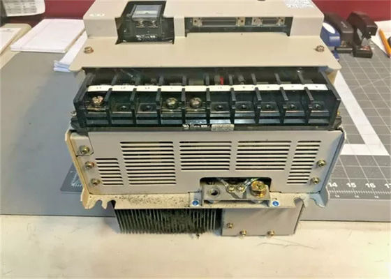 Yaskawa SGDB Series 32A 3 Phase SGDB-60DV New AC Servo Amplifier