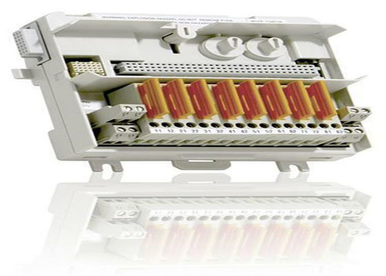 ABB TU835V1 3BSE013236R1 Module Unit 8 Used Power Outlets 8 Signal Terminals