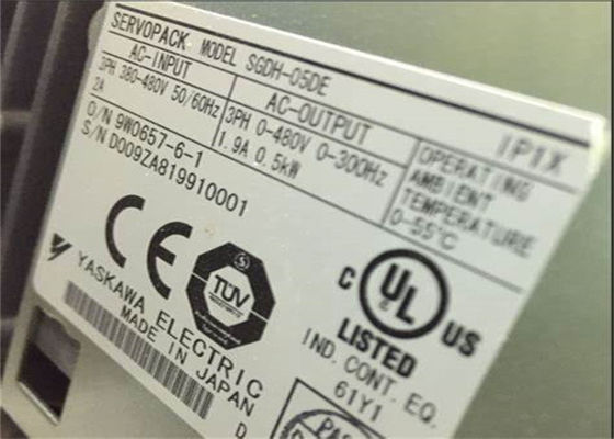 Yaskawa SGDH-05DE New Servo Amplifier 400V 0.5kw New In Original