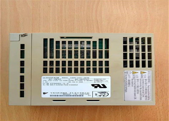 Yaskawa SGDM-04AC-SD2B AC Servo Amplifier New In Original 230V