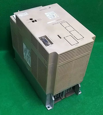 New AC Servo Amplifier Yaskawa SGDB-20AD 230V 12A In Original
