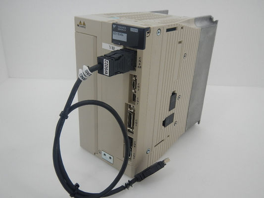 Yaskawa AC Servo Amplifier Model SGDV-180A15A Brand New In Box