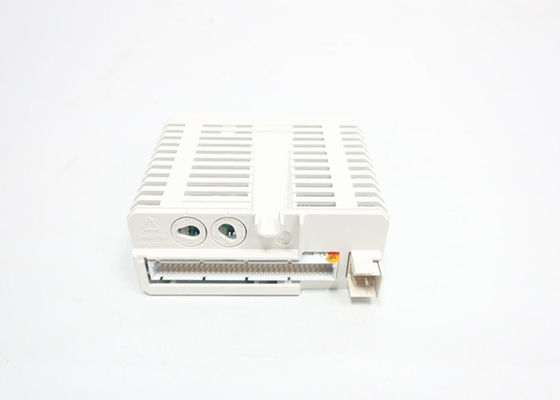 ABB DO840 3BSE020838R1 Isolated in two groups of 8 channels I-O Module