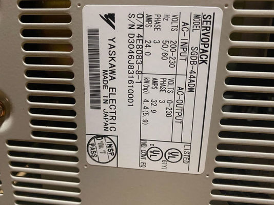 Yaskawa SGDB-44ADG two-phase pulse train with 90° phase difference  Servo Drive 4.4KW
