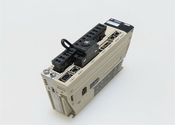 SGDV-R90A21A Brand New 220V AC Servo Amplifier In Original Box