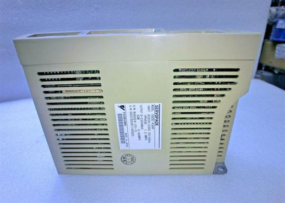 Yaskawa SGDE-A3AP Series AC Servo Amplifier Brand New Original