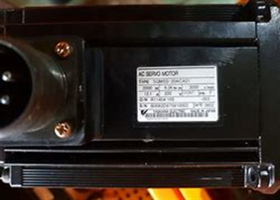 Yaskawa SGMSS-20ACA21 Servo Motor Brand New In Original Box 220V