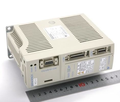 Yaskawa SGDE-08AS 1 Phase  4.4A 200V 750W 1HP Speed Torque Control AC Servo Drivers