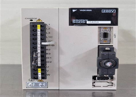 Yaskawa Brand New Servo Drives SGDS-15A05A Industry Original