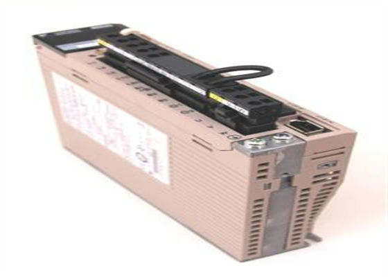 Yaskawa SGDV-R90A01B002000 AC Servo Drives Brand New Original