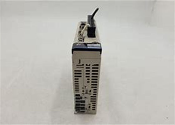 Yaskawa 750W AC Servo Drives SGD7S-1R6A20A New In Original Box