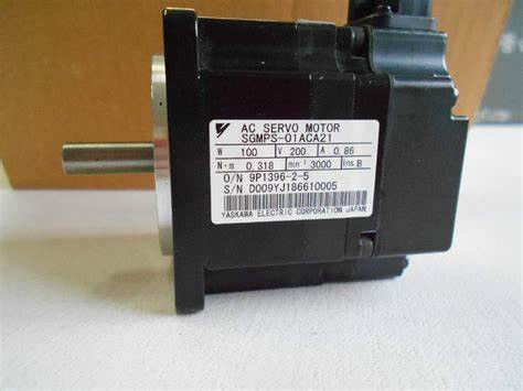 220V AC Servo Motor Yaskawa SGMPS-01ACA21 Brand New Original