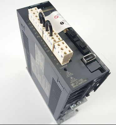 Mitsubishi 750W Industrial AC Servo Drive MR-J3-70B-RJ004U502 Control System Amplifier