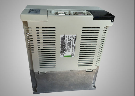 Mitsubishi MELDAS 3 Phase Servo Motor Driver MDS-D-SVJ3-07NA Industrial AC Servo Drive Unit